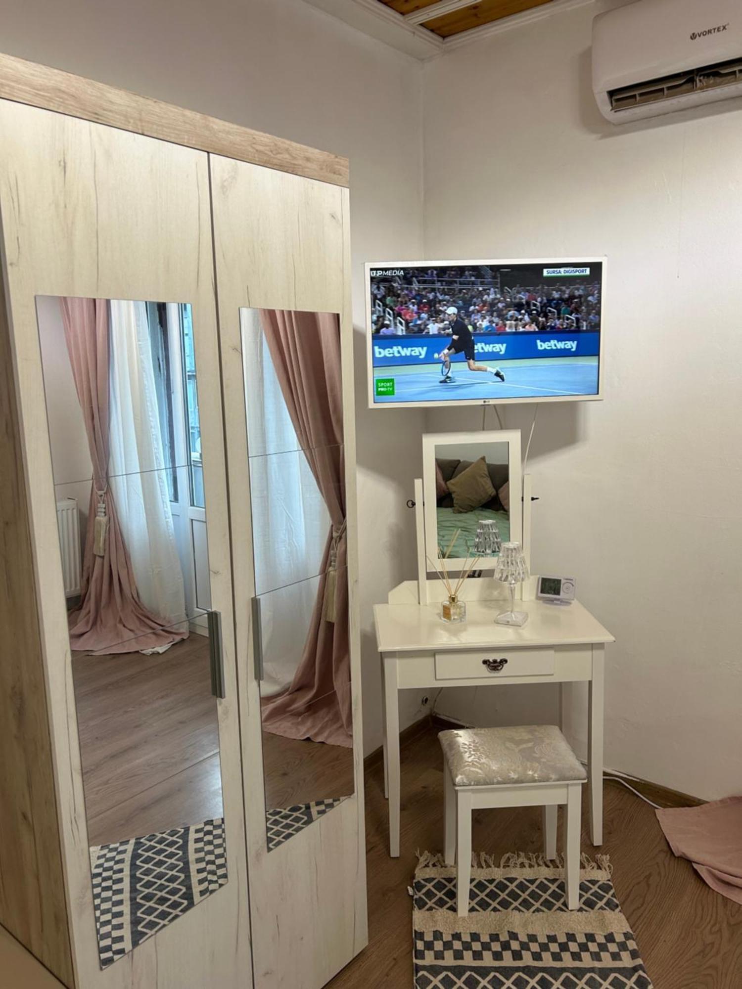 Panoramic Terace Victory Boutique Apartment บูคาเรสต์ ภายนอก รูปภาพ