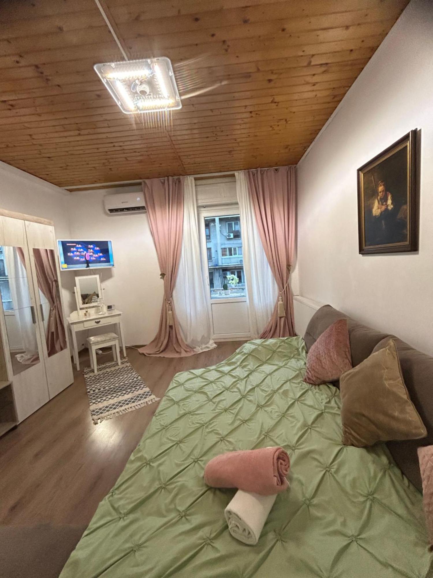 Panoramic Terace Victory Boutique Apartment บูคาเรสต์ ภายนอก รูปภาพ