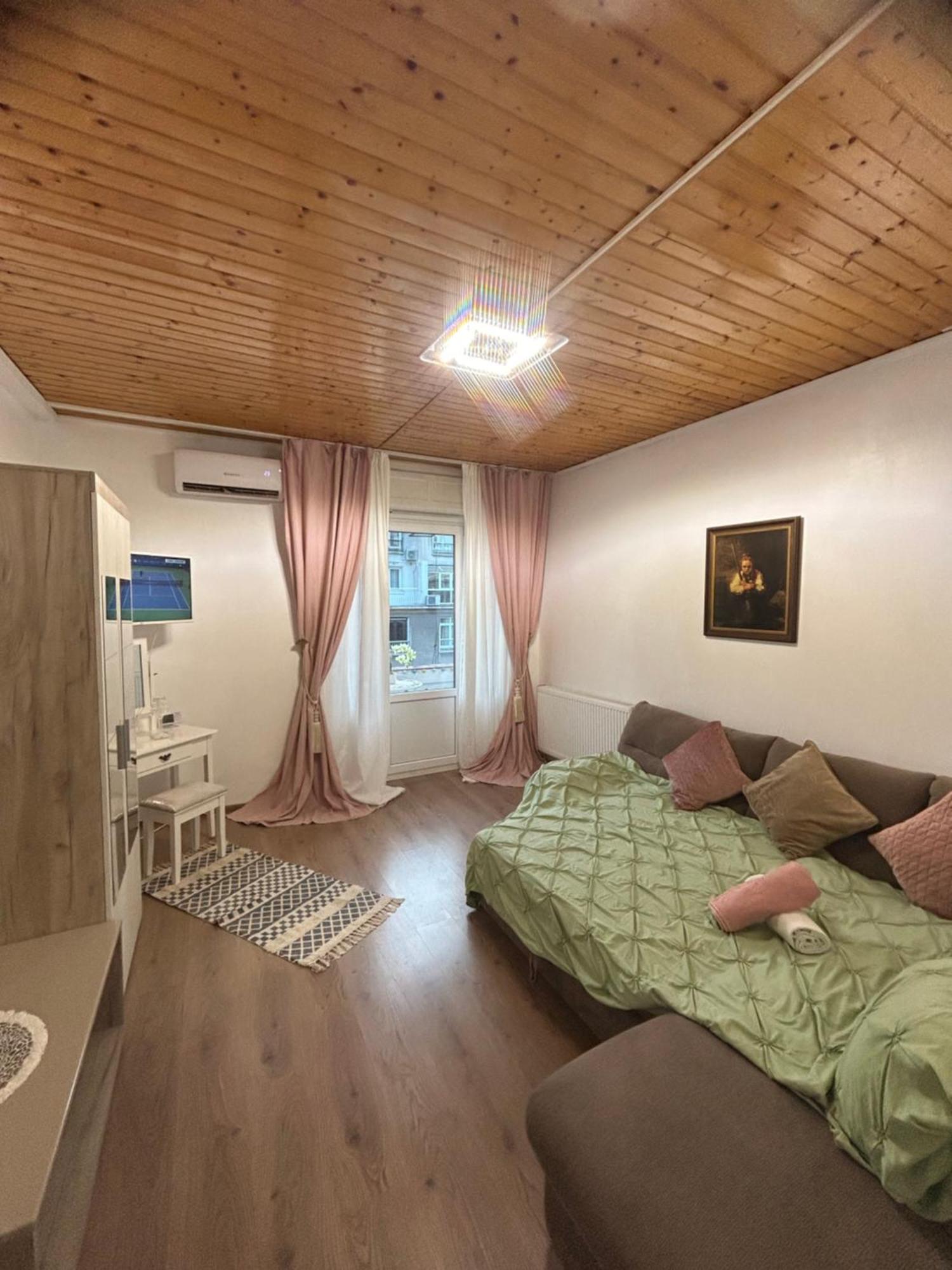 Panoramic Terace Victory Boutique Apartment บูคาเรสต์ ภายนอก รูปภาพ